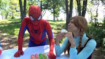 Spiderman and Captain America Ducks Hunting / SuperHeros in New York