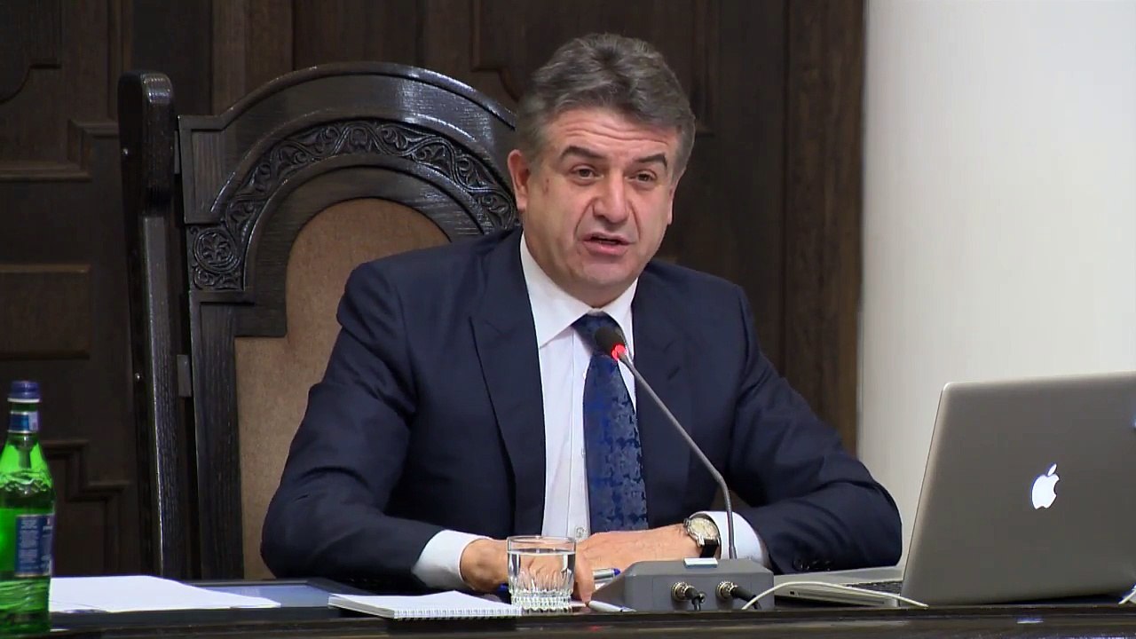 Премьер Армении: Количество праздничных дней не слишком ли много?