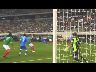 2011 Gold Cup: Mexico routs El Salvador, Chicharito hat trick