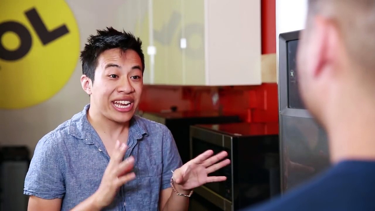 Ways You Ask If He's Queer Without Actually Asking-eVyREQE42aE