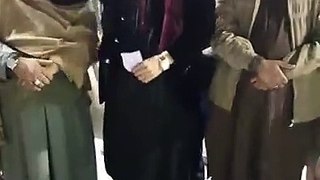 Aisa Badsha Hussain hai
