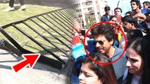 Raees Shahrukh Khan Event Goes Out Of Control  Media INSULTED  #BANDRA SCULPTURE
