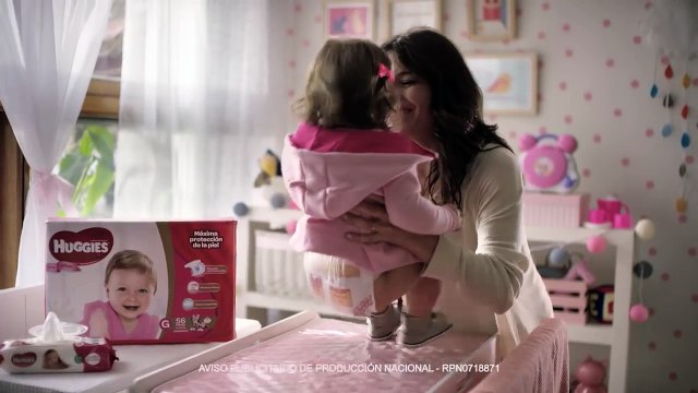 Natural Care para ellas y ellos _ #ElMejorPañal de HUGGIES-KTuIDnnBIlE