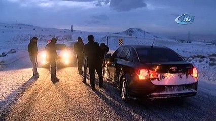 Erciyes'te mahsur kalan yaklaşık 15 kişi kurtarılmayı bekliyor