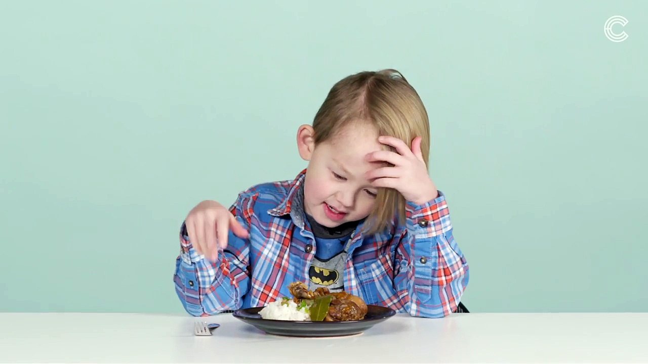 Kids Try 'More' Filipino Food - Ep 12
