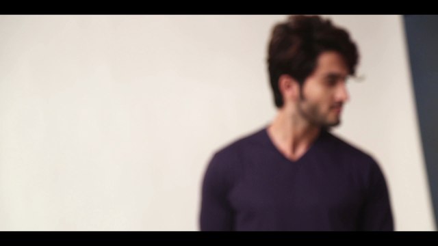 V-Neck Full Sleeve T-Shirts for Men @Neevov Shoot!