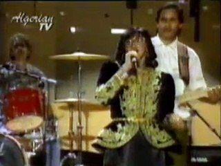 Cheba Zahouania - Ya Hbabi 3awnouni (Live) - YouTube