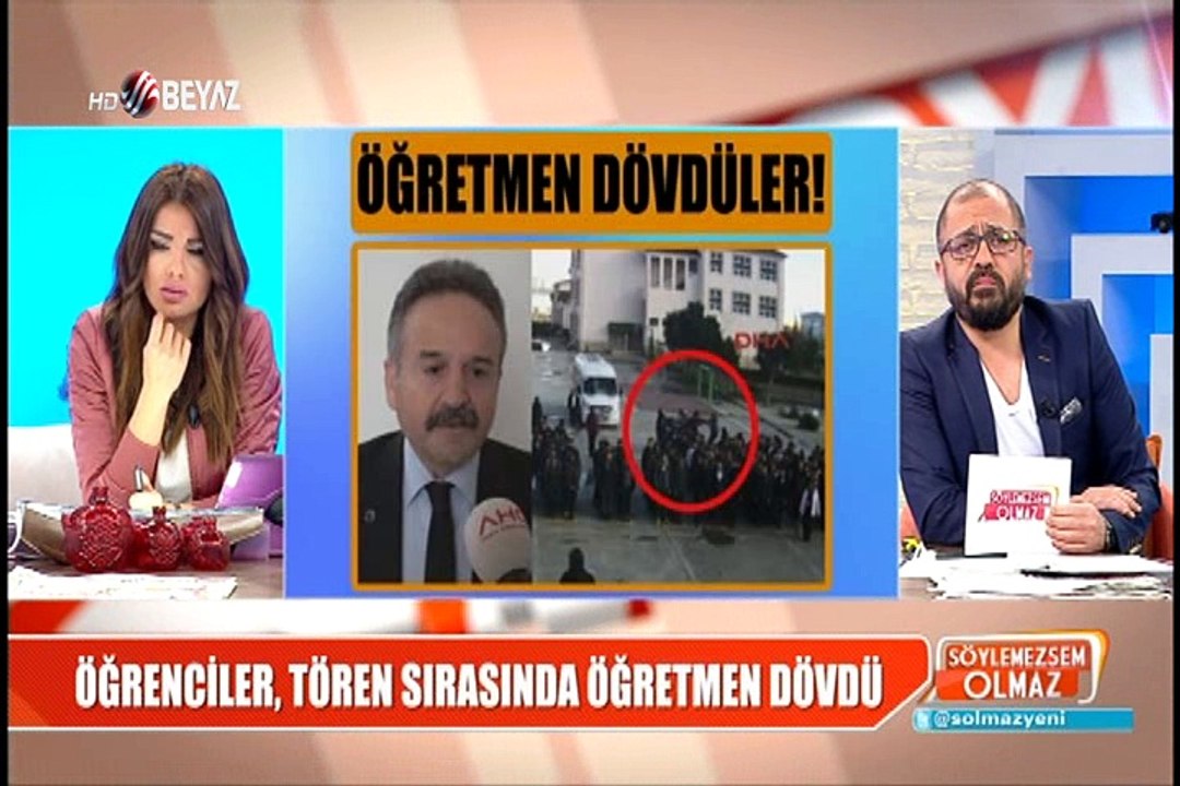 Öğrenciler, tören sırasında öğretmen dövdü