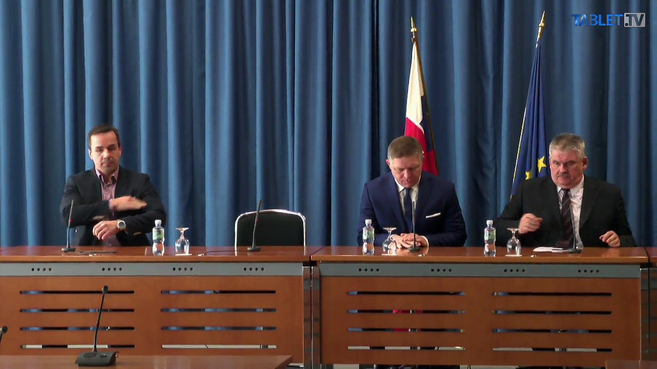 ZÁZNAM: Tlačová konferencia R. Fica a J. Richtera