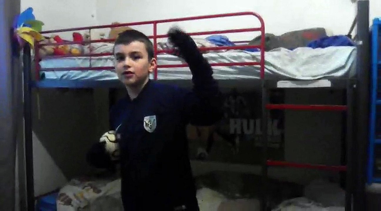 On A Essayé De Jouer Au Foot