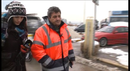 Συνεχίζεται ο αποχιονισμός στη Χαλκίδα