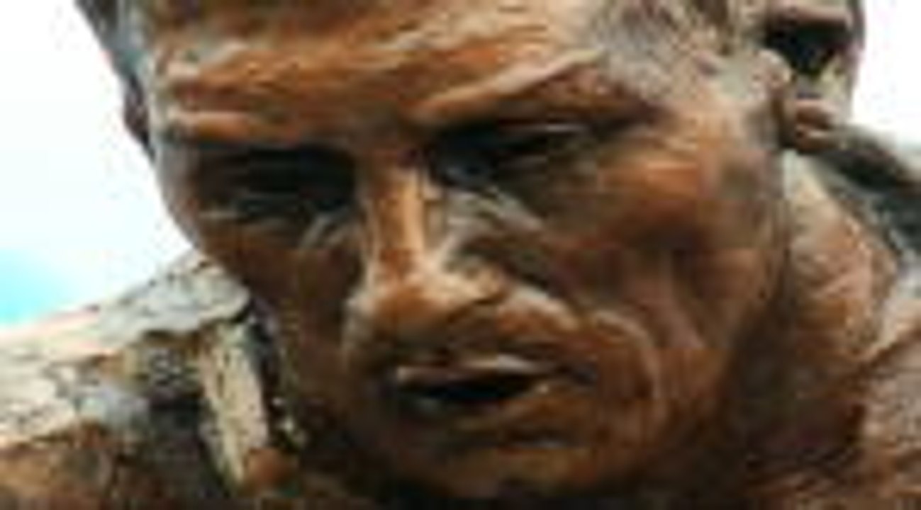 Messi statue vandalised