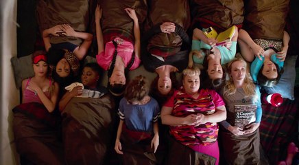 피치 퍼펙트 2  PITCH PERFECT 2  1차 공식 예고편 (한국어 CC)-VtSGyrY5fGc