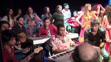 Spectacle Kesai Tchave - Aven Savore Festival TOM à la MJC de Savigny sur Orge