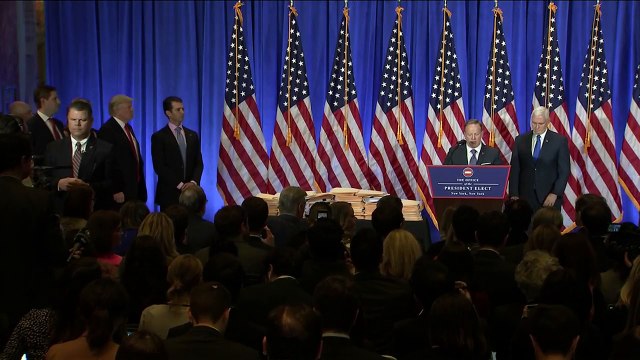 Spicer decries claims of Trump's ties to Russia