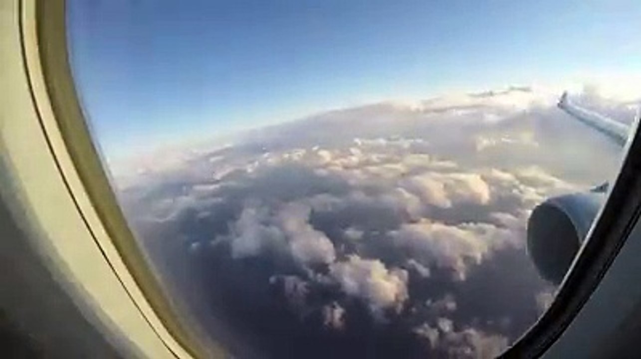 AC A333 (YYZ-YUL) GoPro timelapseGoPro time-lapse of AC420 Toronto-Montreal (A330-300) October 23rd. A 49 minute flight