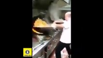 Çılgınlar gibi yemek yapan aşçı