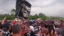 Organizada do Corinthians protesta contra presidente e Andrés no CT