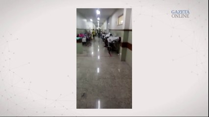 Hospital São Lucas com corredor lotado