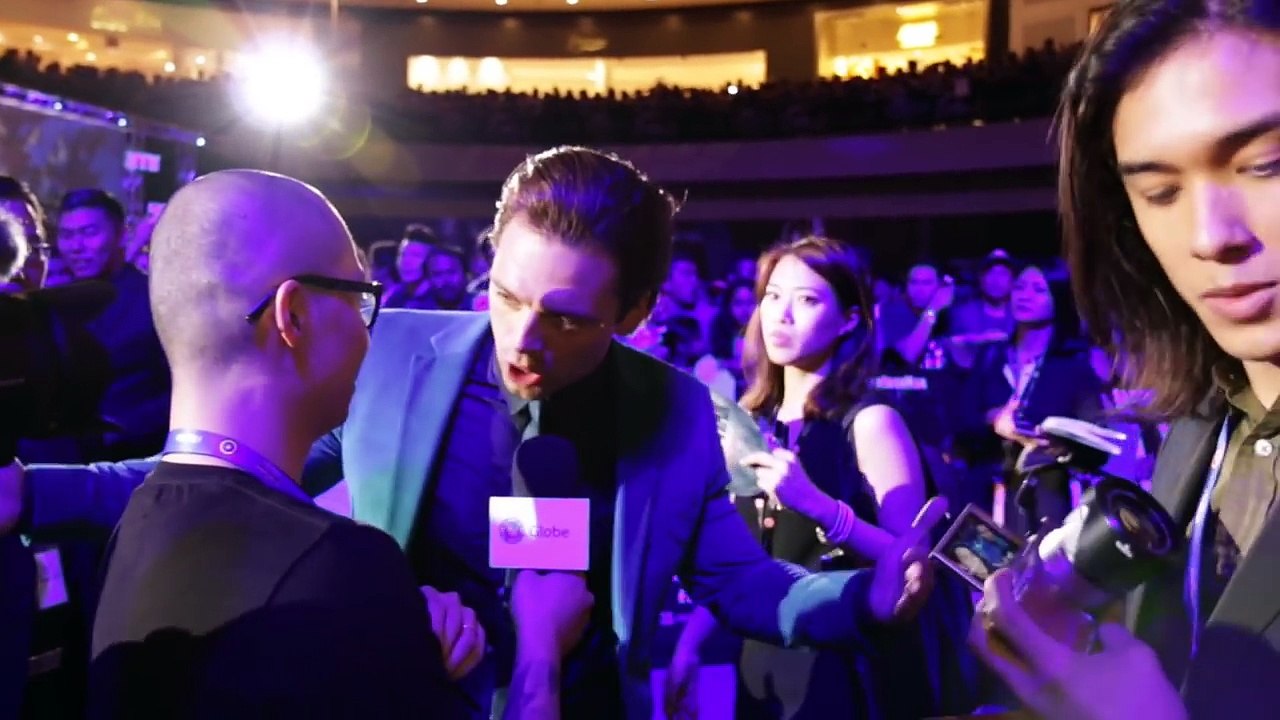 INTERVIEW - Cast of Captain America Civil War Premiere-wCn9O0mQpOk