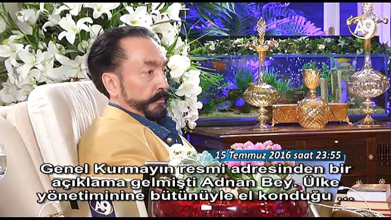 Adnan Oktar darbe girişimi gecesi internetten açıklanan darbe bildirisinin geçersiz olduğunu söyledi
