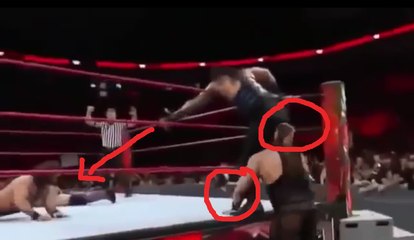 Roman Reigns & Seth Rollins vs Kevin Owens & Chris Jericho - Braun Strawman Attacks Roman Reigns