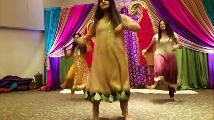 Mehndi Dance    These Girls Are Awesome In Dance Steps