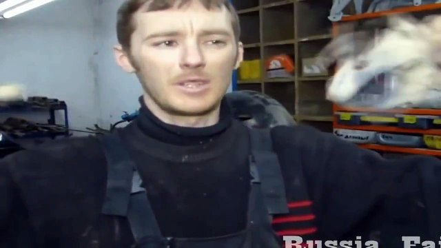 Почему китайцев так много? Да они резину делать не умеют