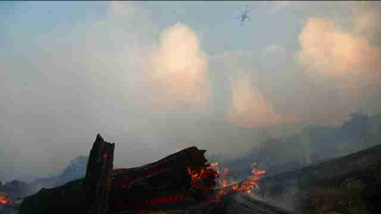 Un incendio en Ciudad del Cabo obliga a evacuar a cientos de personas