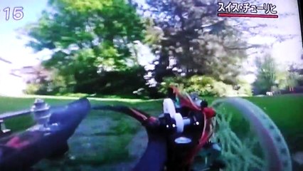 スパイダーマンの様に垂直に壁を登るマシン - プロペラが曲者です [ スイス ]から-_rLflr1-zJo