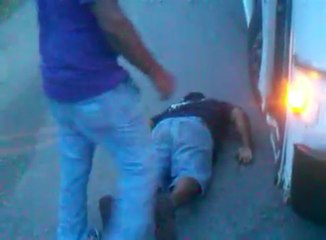 Taxista Fue Noqueado De Un Solo Golpe Por Conductor De Autobús En Belice