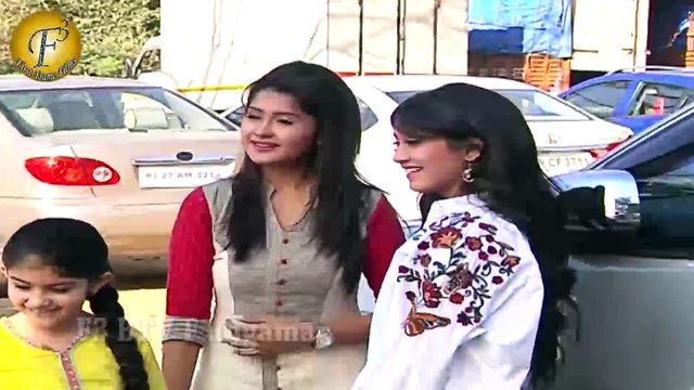 YE RISHTA KYA KEHLATA HAI - नाइरा और कार्तिक रोमांस पार्किंग में - TV SHOW ON LOCATION