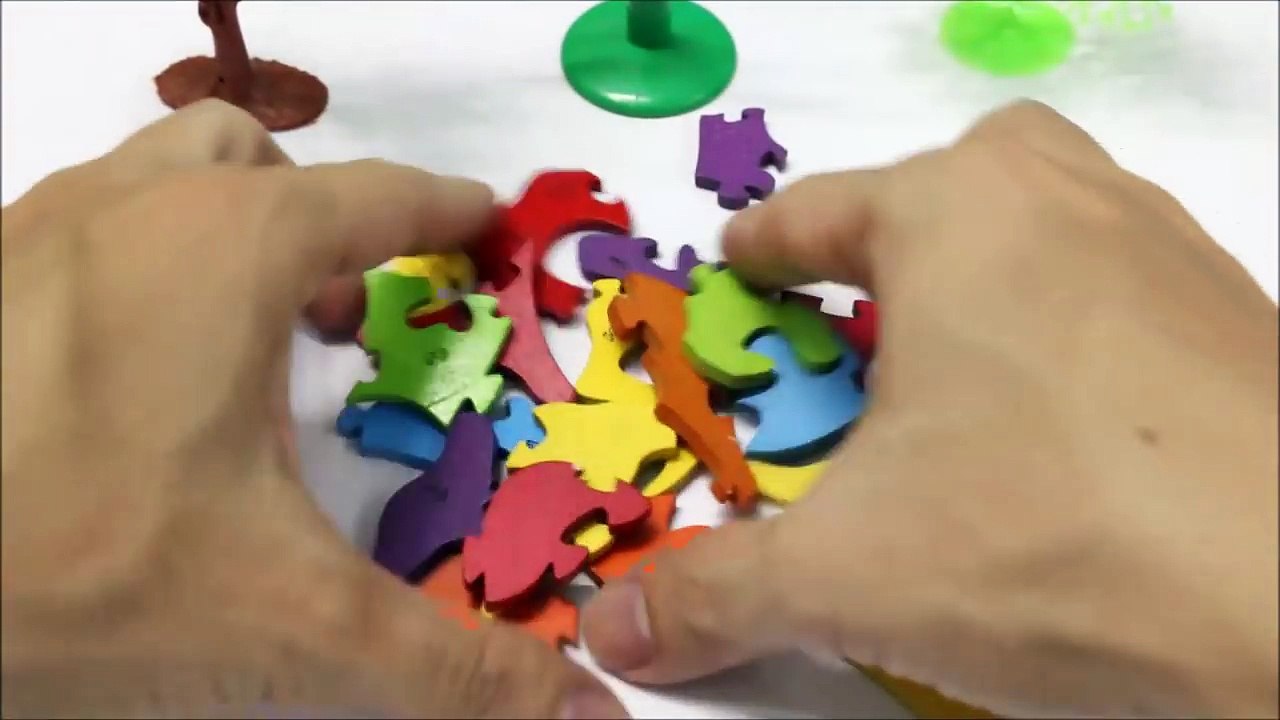 Learning Numbers 1 to 10 with Dinosaur Toy Wooden Puzzle for Children