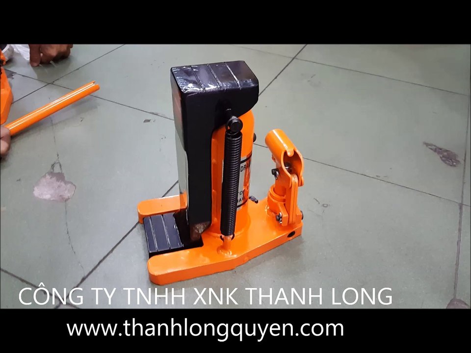 CON ĐỘI MÓC 2.5 TẤN