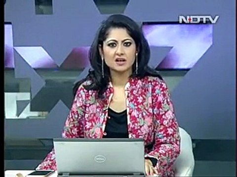 Indian Airforce Skydiver Injured After Hard Landing At Air Show In Gujarat