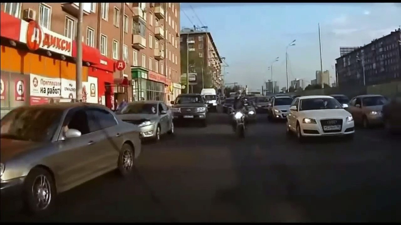 Stupid drivers compilation 2017