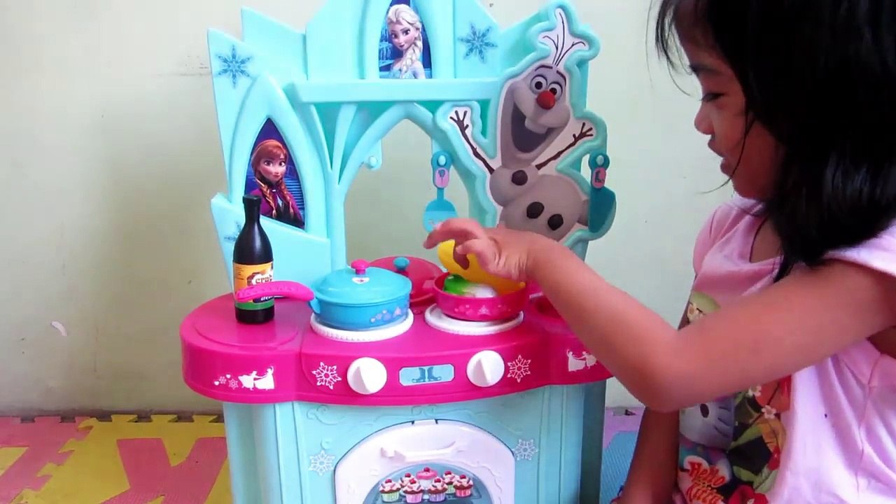 Disney Frozen 2016 Anna & Elsa Giant Kitchen Playset- Kiddie Toys