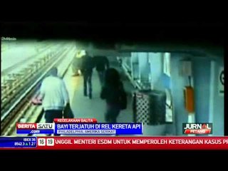 Bayi Terjatuh di Rel Kereta Api