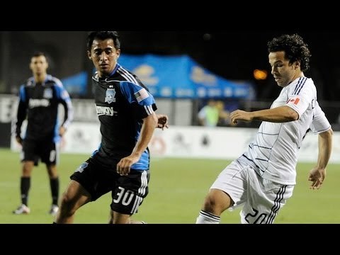 HIGHLIGHTS: San Jose Earthquakes vs Vancouver Whitecaps, April 7, 2012