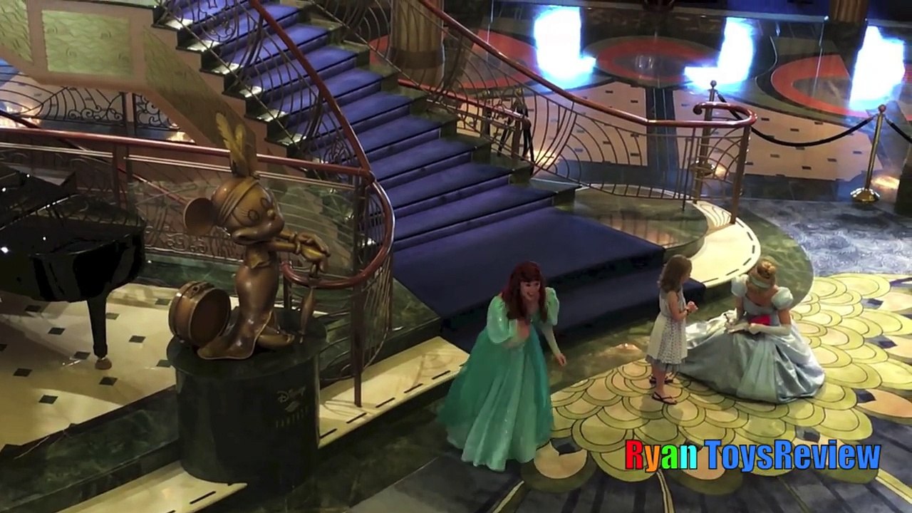 Disney Cruise Fantasy Family Fun Vacation Tour Part 3 Minnie Mouse Egg Surprise Toys Minions