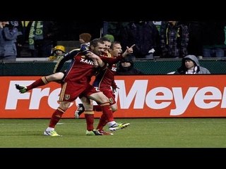 GOAL: Supersub Steele does it again