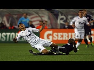 HIGHLIGHTS: New England Revolution vs Vancouver Whitecaps, May 12, 2012