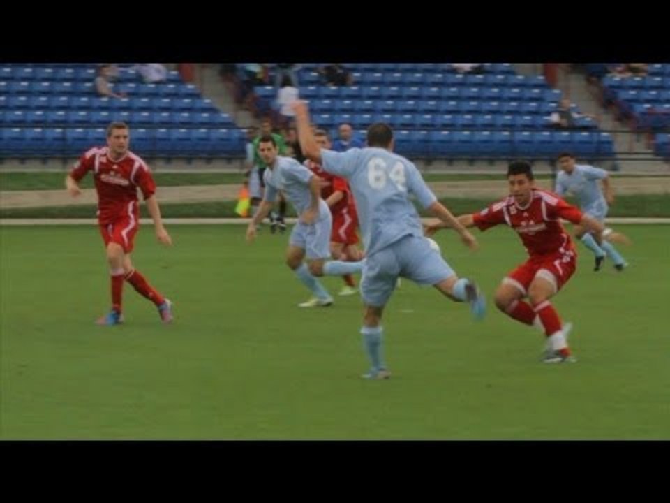 GOAL: Monge pounces on the half volley