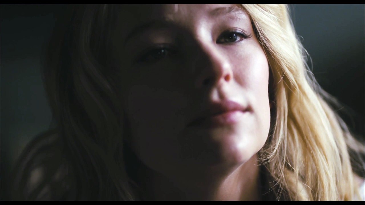 The Girl on the Train - Megans Flashback Pt 1 - Own it Now on Digital HD & 117 on Blu-rayDVD [Full HD,1920x1080p]