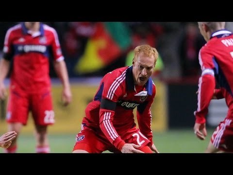 GOAL: Larentowicz header finds net | Chicago Fire vs. Columbus Crew