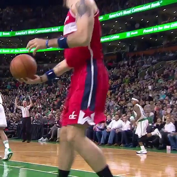 isaiahthomas scores 20 of his 38 in the 4th quarter as the @celtics win at home