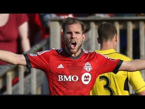 GOAL: Jeremy Brockie blasts in the equalizer | Toronto FC vs Montreal Impact