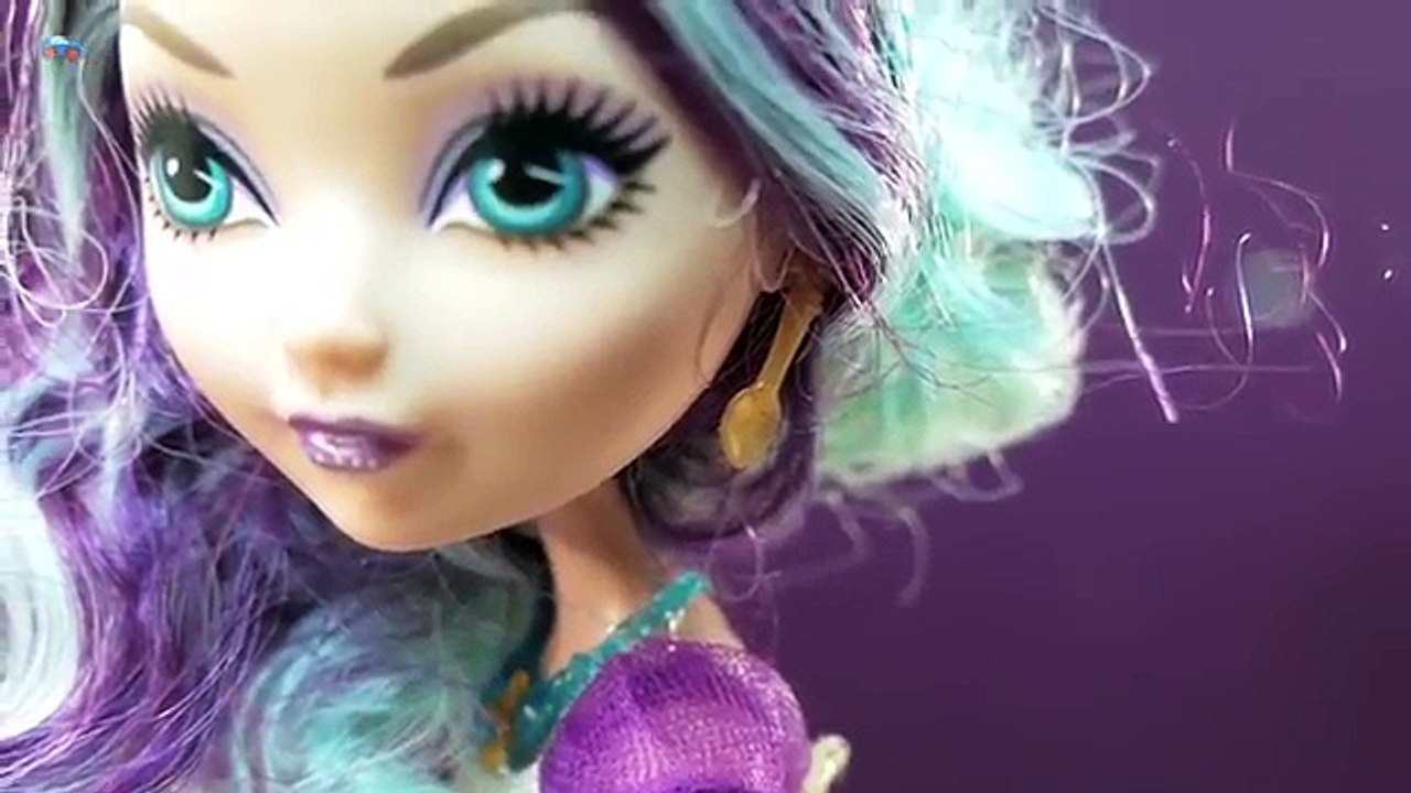 Обзор и распаковка куклы Меделин Хеттер Эвер Афтер Хай. Картонка. Ever After High. Unboxing