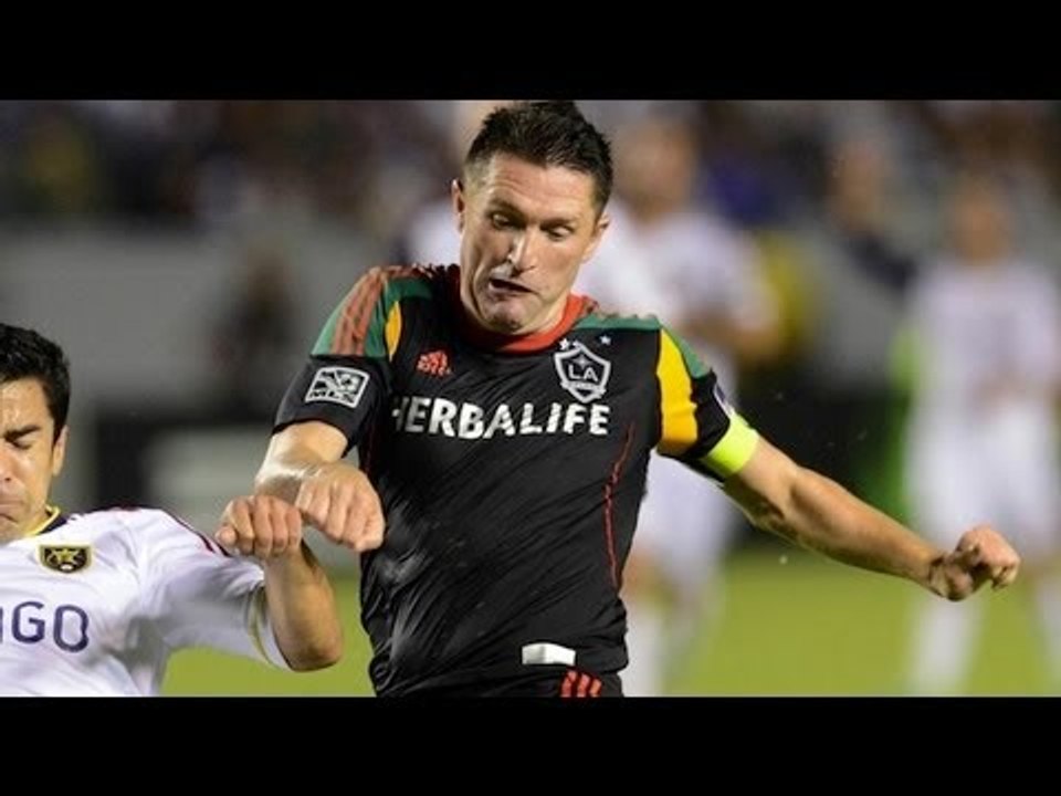 GOAL: Robbie Keane volleys in Franklin cross | LA Galaxy vs Real Salt Lake August 17th, 2013