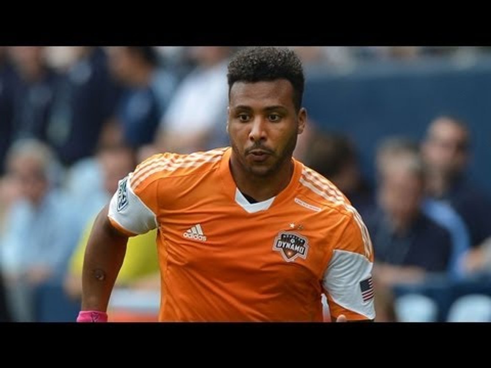 GOAL: Giles Barnes blast home a long range shot | Houston Dynamo vs Seattle Sounders FC